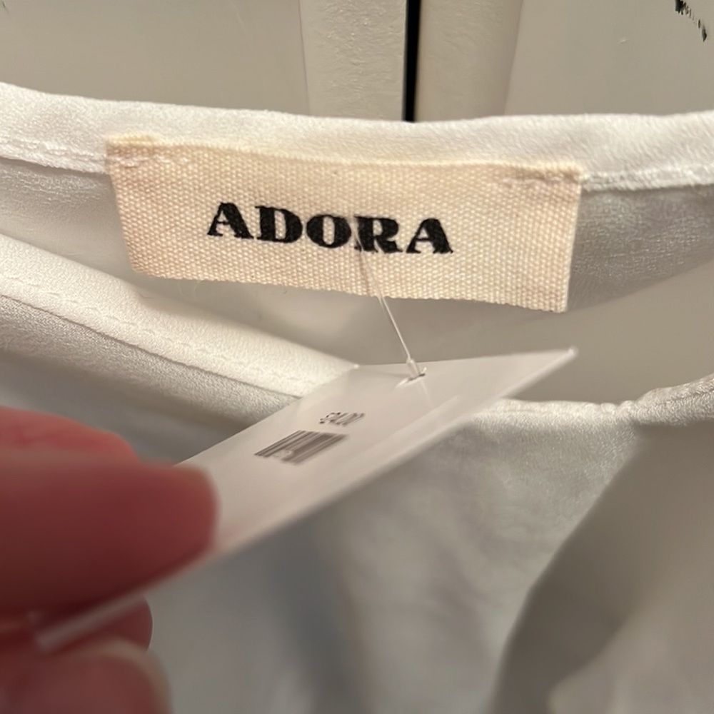 NWT Adora Ruffle Front Tank White Small - Picture 2 of 2